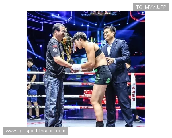 汪柯菡高速组合拳震撼